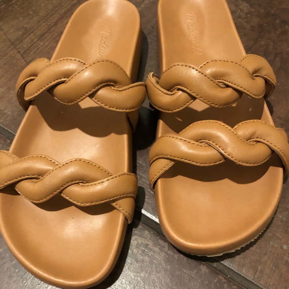 Madewell Walker Slide in tan size 8.5. Great condition!